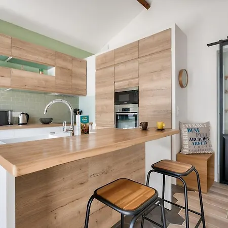 Maison De La Source - Piscine Chauffee, Proche Du Betey 빌라