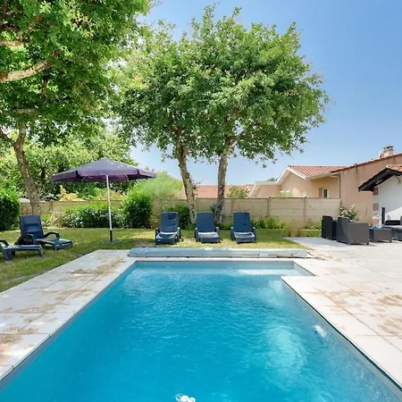 Maison De La Source - Piscine Chauffee, Proche Du Betey *