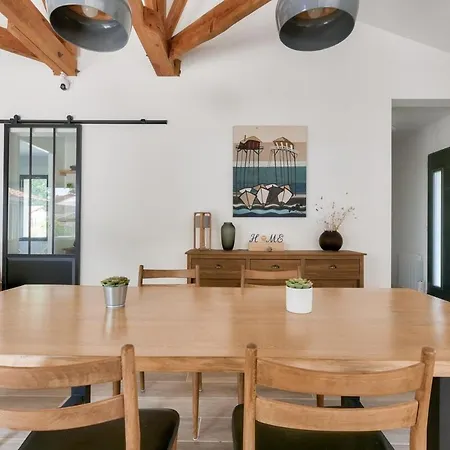 Maison De La Source - Piscine Chauffee, Proche Du Betey