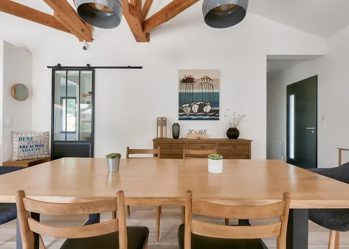 Maison De La Source - Piscine Chauffée, Proche Du Betey