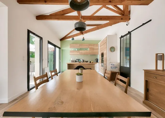 Maison De La Source - Piscine Chauffée, Proche Du Betey Villa *