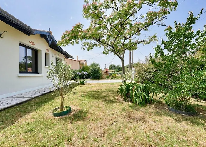 Villa Maison De La Source - Piscine Chauffée, Proche Du Betey *